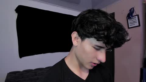 Snapshot of j_u_p_i_t_e_r chatting on 12.13.24 Noah online show from 12.13.24