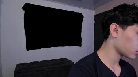 Snapshot of j_u_p_i_t_e_r chatting on 12.14.24 Noah online show from 12.14.24