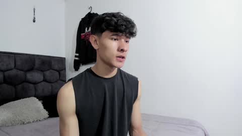 Snapshot of j_u_p_i_t_e_r chatting on 12.25.24 Noah online show from 12.25.24