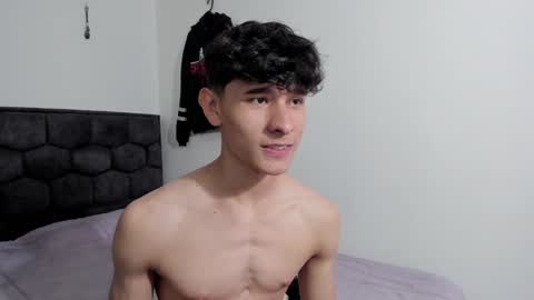 Snapshot of j_u_p_i_t_e_r chatting on 12.25.24 Noah online show from 12.25.24