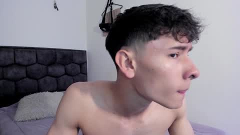 Snapshot of j_u_p_i_t_e_r chatting on 01.14.25 Noah online show from 01.14.25