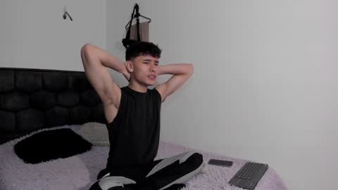 Snapshot of j_u_p_i_t_e_r chatting on 01.16.25 Noah online show from 01.16.25