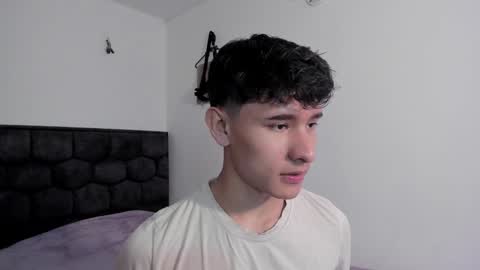 Snapshot of j_u_p_i_t_e_r chatting on 01.17.25 Noah online show from 01.17.25