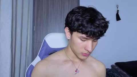 Snapshot of j_u_p_i_t_e_r chatting on 09.22.25 Noah online show from 09.22.25