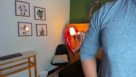 Snapshot of jabob_coper chatting on 03.10.25 David online show from 03.10.25