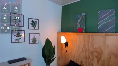 Snapshot of jabob_coper chatting on 10.01.25 David online show from 10.01.25