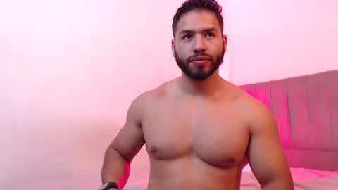 Snapshot of jack_master_muscle chatting on 03.10.25 jack and leah online show from 03.10.25