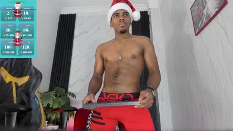Snapshot of jack_muscles69_ chatting on 12.11.24 Jack online show from 12.11.24