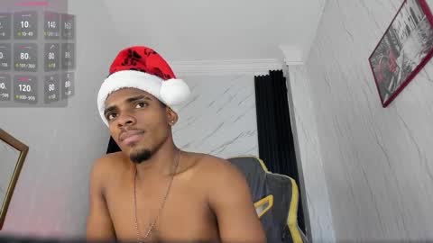 Snapshot of jack_muscles69_ chatting on 12.13.24 Jack online show from 12.13.24