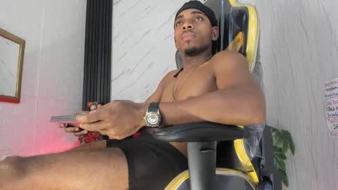 Snapshot of jack_muscles69_ chatting on 12.30.24 Jack online show from 12.30.24