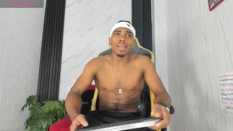 Snapshot of jack_muscles69_ chatting on 01.29.25 Jack online show from 01.29.25
