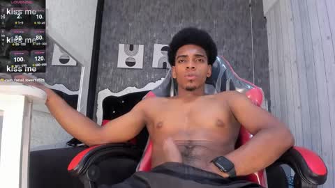 Snapshot of jack_muscles69_ chatting on 02.17.25 Jack online show from 02.17.25