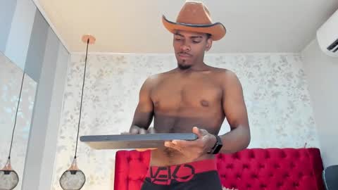 Snapshot of jack_muscles69_ chatting on 09.09.25 Jack online show from 09.09.25