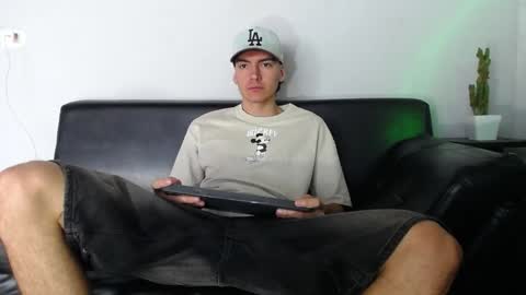 Snapshot of jack_norizz chatting on 12.08.24 INDEPENDENT MODEL online show from 12.08.24