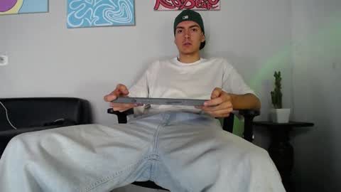 Snapshot of jack_norizz chatting on 12.09.24 INDEPENDENT MODEL online show from 12.09.24