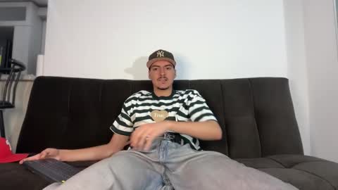 Snapshot of jack_norizz chatting on 11.03.25 INDEPENDENT MODEL online show from 11.03.25