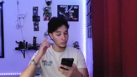 Snapshot of jack_walker190 chatting on 01.12.25 J online show from 01.12.25