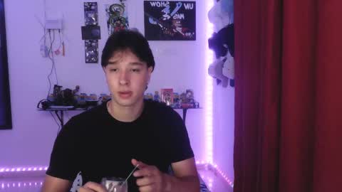 Snapshot of jack_walker190 chatting on 02.13.25 J online show from 02.13.25