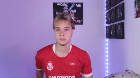 Snapshot of jack_walker190 chatting on 09.27.25 J online show from 09.27.25