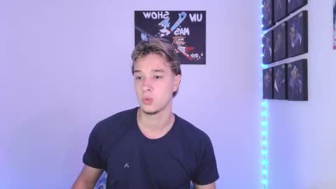 Snapshot of jack_walker190 chatting on 10.08.25 J online show from 10.08.25