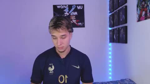 Snapshot of jack_walker190 chatting on 10.21.25 J online show from 10.21.25