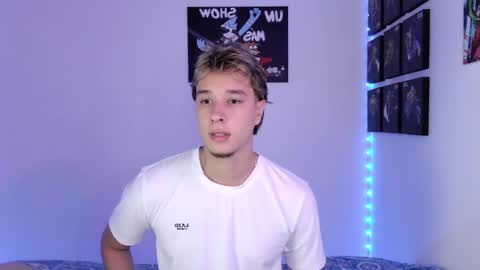 Snapshot of jack_walker190 chatting on 10.22.25 J online show from 10.22.25