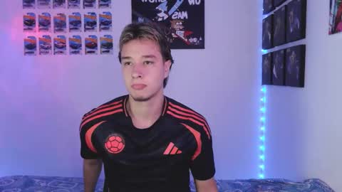 Snapshot of jack_walker190 chatting on 10.30.25 J online show from 10.30.25