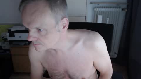 Snapshot of jackdus74 chatting on 10.23.25 jackdus74 online show from 10.23.25