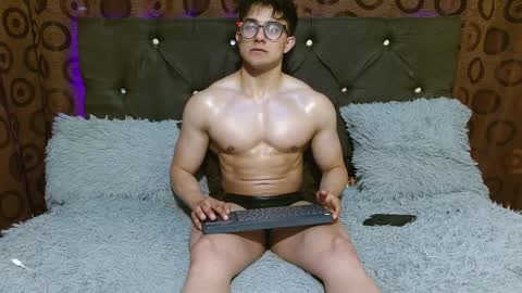 Jacke online show from 12.07.24