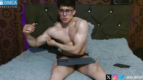 Jacke online show from 01.02.25