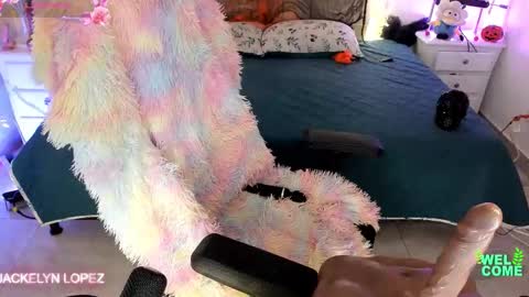 Snapshot of jackelyn_lopezz chatting on 10.28.25 Jacky online show from 10.28.25