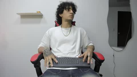 Jackes Taylor online show from 11.04.25