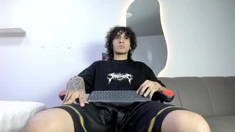 Jackes Taylor online show from 04.02.26