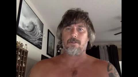 Snapshot of jackhammerhead chatting on 10.03.25 jackhammerhead online show from 10.03.25