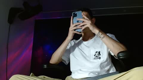 Snapshot of jackk_ho chatting on 01.14.25 Jack online show from 01.14.25