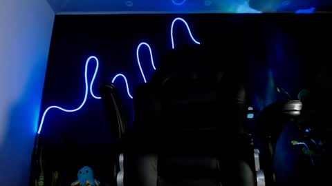 Snapshot of jackk_ho chatting on 03.05.25 Jack online show from 03.05.25