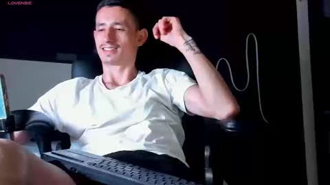 Snapshot of jackk_ho chatting on 09.23.25 Jack online show from 09.23.25