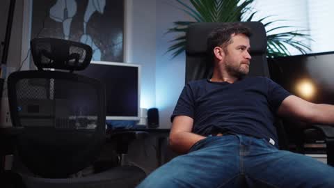 Snapshot of jackoffdude85 chatting on 12.15.24 Colten Carter online show from 12.15.24