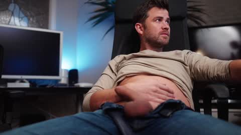 Snapshot of jackoffdude85 chatting on 12.21.24 Colten Carter online show from 12.21.24