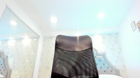 Snapshot of jacksonmuller_ chatting on 12.21.24 Jackson online show from 12.21.24