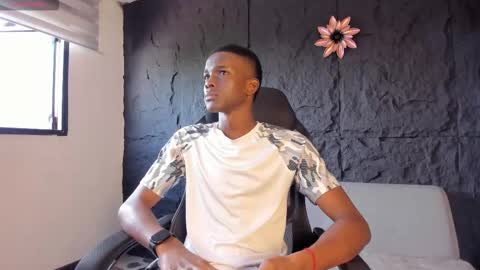 Snapshot of jacksonmuller_ chatting on 11.25.25 Jackson online show from 11.25.25