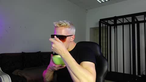 JACOB DEVON online show from 09.10.25