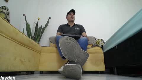 Jacob And Jayden online show from 12.16.25