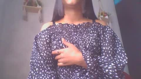 jacqueline_fernandez online show from 03.03.25