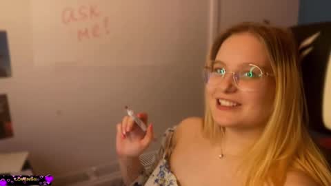 Snapshot of jacywinslat chatting on 02.23.25 jacywinslat online show from 02.23.25