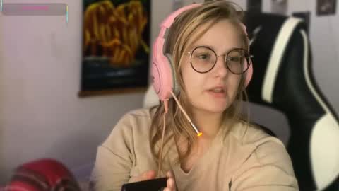 Snapshot of jacywinslat chatting on 09.14.25 jacywinslat online show from 09.14.25