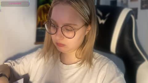 Snapshot of jacywinslat chatting on 09.16.25 jacywinslat online show from 09.16.25