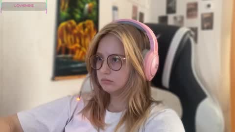 Snapshot of jacywinslat chatting on 09.21.25 jacywinslat online show from 09.21.25