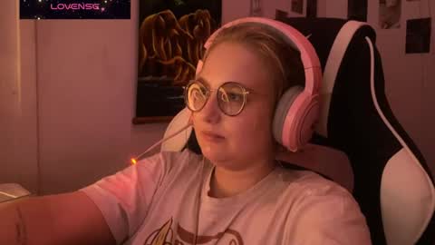 Snapshot of jacywinslat chatting on 09.27.25 jacywinslat online show from 09.27.25