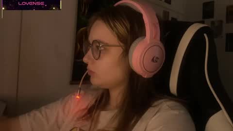 Snapshot of jacywinslat chatting on 10.10.25 jacywinslat online show from 10.10.25